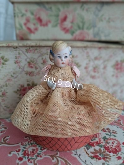 antiquebiscuitdoll