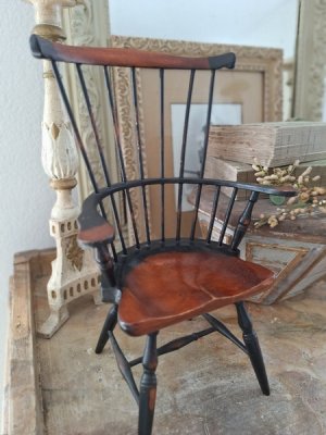 antiquedollchair