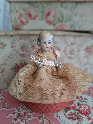 antiquebiscuitdoll