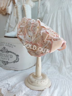 antiquefabricflowerhat