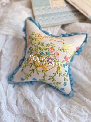 antiquepincushion