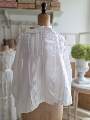 antiqueblouse